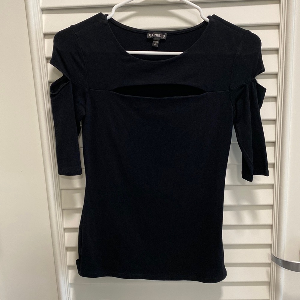 Express cutout sleeve and chest top